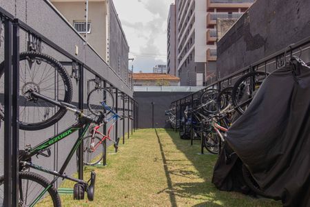 Apartamento para alugar com 27m², 1 quarto e sem vaga Apartamento para alugar com 27m², 1 quarto e sem vagaÁrea comum - Bicicletário