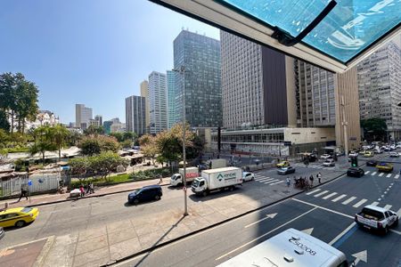 Vista de kitnet/studio à venda com 1 quarto, 40m² em Centro, Rio de Janeiro