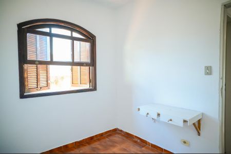 Quarto 2 de casa para alugar com 2 quartos, 75m² em Jardim Climax, São Paulo