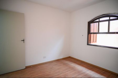 Casa para alugar com 75m², 2 quartos e 1 vaga Casa para alugar com 75m², 2 quartos e 1 vagaQuarto 1