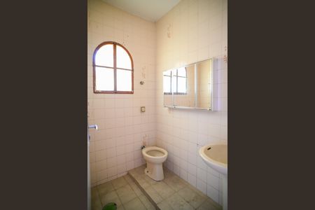 Casa para alugar com 75m², 2 quartos e 1 vaga Casa para alugar com 75m², 2 quartos e 1 vagaBanheiro