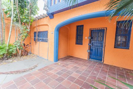 Casa para alugar com 280m², 6 quartos e sem vagaGaragem/Entrada