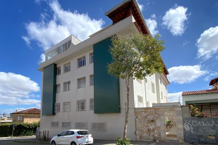 Apartamento à venda com 85m², 3 quartos e 1 vagaFachada