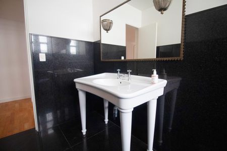 Apartamento à venda com 520m², 5 quartos e 4 vagasBanheiro Social