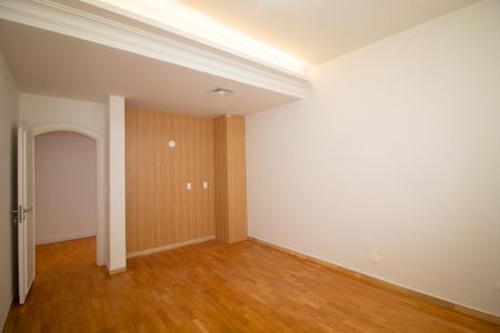 Apartamento à venda com 520m², 5 quartos e 4 vagasQuarto 2