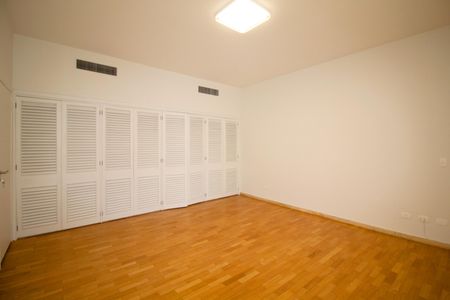 Apartamento à venda com 520m², 5 quartos e 4 vagasSuíte 4