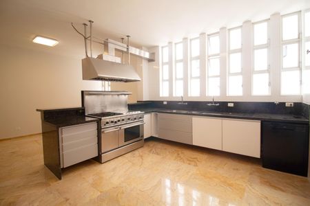 Apartamento à venda com 520m², 5 quartos e 4 vagasCozinha