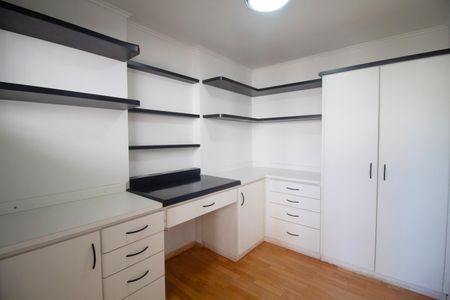 Apartamento à venda com 520m², 5 quartos e 4 vagasQuarto de Serviço 2