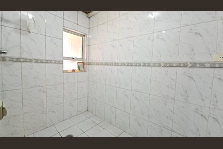 Banheiro de casa para alugar com 1 quarto, 50m² em Bandeiras, Osasco