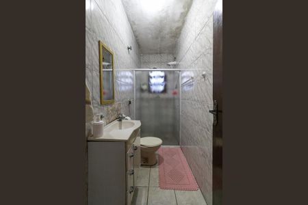 Casa à venda com 129m², 2 quartos e 2 vagasBanheiro