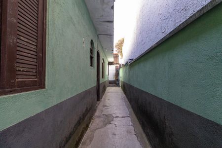 Casa à venda com 129m², 2 quartos e 2 vagasCorredor