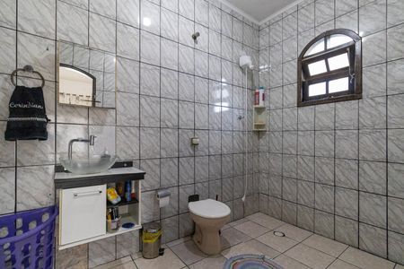 Casa à venda com 129m², 2 quartos e 2 vagasBanheiro Suíte