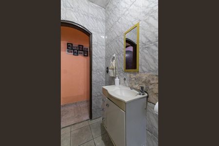 Casa à venda com 129m², 2 quartos e 2 vagasBanheiro