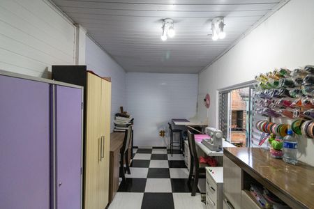 Casa à venda com 129m², 2 quartos e 2 vagasQuarto de Serviço