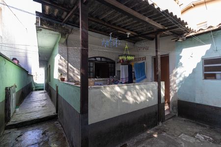 Casa à venda com 129m², 2 quartos e 2 vagasQuintal