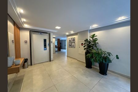 Apartamento à venda com 73m², 3 quartos e 2 vagas Apartamento à venda com 73m², 3 quartos e 2 vagasHall