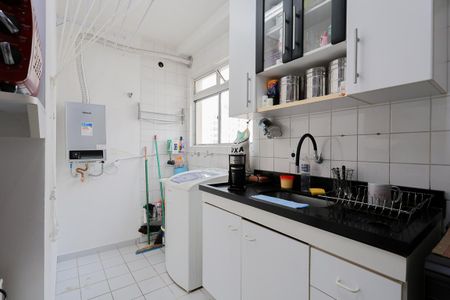 Apartamento à venda com 55m², 2 quartos e 1 vaga Apartamento à venda com 55m², 2 quartos e 1 vagaCozinha e área de serviço