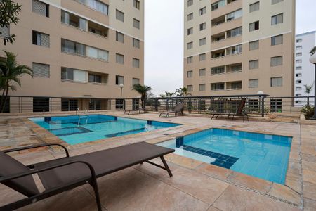 Apartamento à venda com 55m², 2 quartos e 1 vaga Apartamento à venda com 55m², 2 quartos e 1 vagaÁrea comum - Piscina