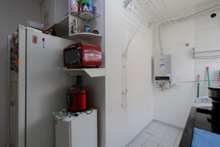 Apartamento à venda com 55m², 2 quartos e 1 vaga Apartamento à venda com 55m², 2 quartos e 1 vagaCozinha e área de serviço
