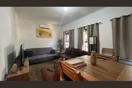 Sala de casa para alugar com 4 quartos, 200m² em Jardim Flamboyant, Campinas