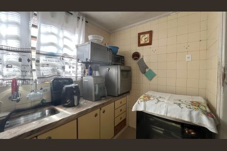 Casa para alugar com 200m², 4 quartos e 3 vagas Casa para alugar com 200m², 4 quartos e 3 vagasCozinha