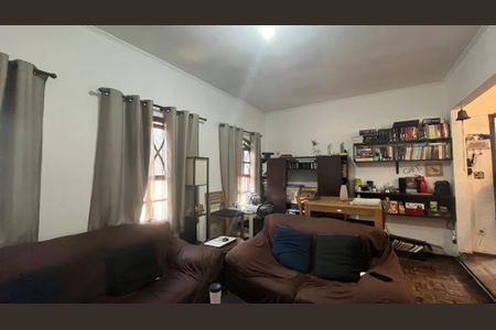 Casa para alugar com 200m², 4 quartos e 3 vagas Casa para alugar com 200m², 4 quartos e 3 vagasSala