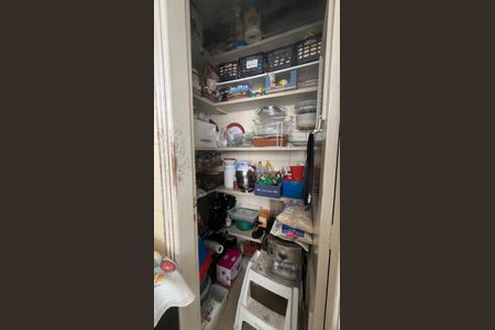 Casa para alugar com 200m², 4 quartos e 3 vagas Casa para alugar com 200m², 4 quartos e 3 vagasDespensa