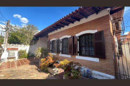 Casa para alugar com 200m², 4 quartos e 3 vagas Casa para alugar com 200m², 4 quartos e 3 vagasÁrea Externa