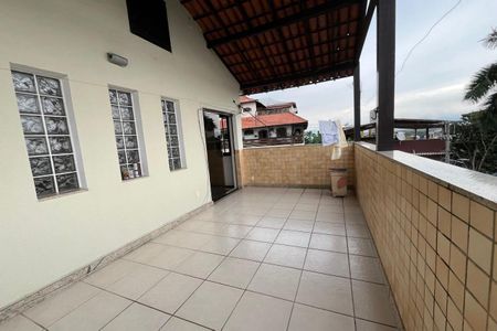 Casa para alugar com 360m², 4 quartos e 4 vagas Casa para alugar com 360m², 4 quartos e 4 vagasCobertura