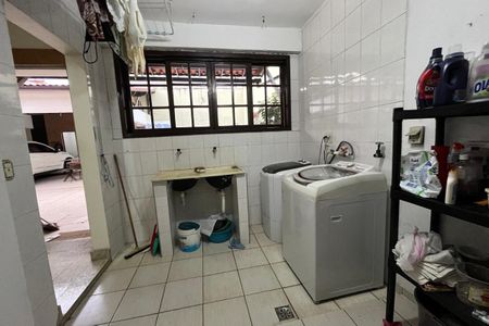 Casa para alugar com 360m², 4 quartos e 4 vagas Casa para alugar com 360m², 4 quartos e 4 vagasÁrea de Serviço