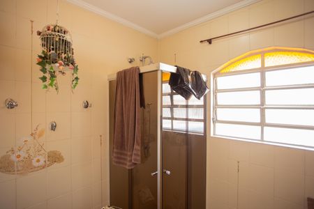 Casa para alugar com 380m², 4 quartos e 4 vagasBanheiro