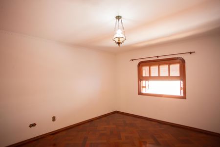 Casa para alugar com 380m², 4 quartos e 4 vagasQuarto 3