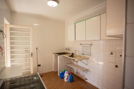 Casa para alugar com 380m², 4 quartos e 4 vagasÁrea de Serviço