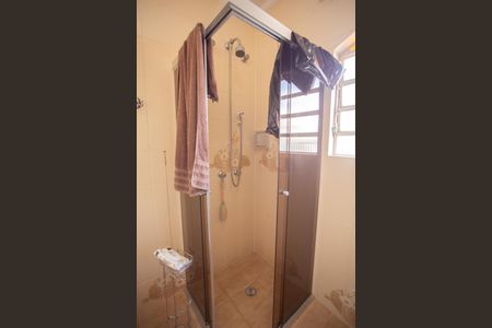 Casa para alugar com 380m², 4 quartos e 4 vagasBanheiro