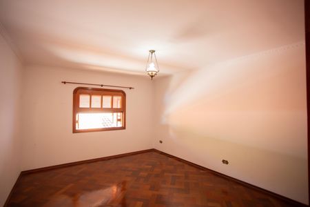 Casa para alugar com 380m², 4 quartos e 4 vagasQuarto 3