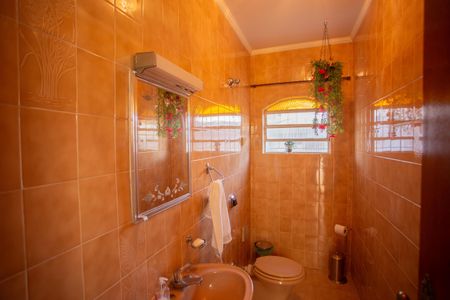 Casa para alugar com 380m², 4 quartos e 4 vagasLavabo