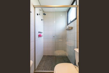 Apartamento à venda com 185m², 3 quartos e 3 vagas Apartamento à venda com 185m², 3 quartos e 3 vagasBanheiro da Suíte 2