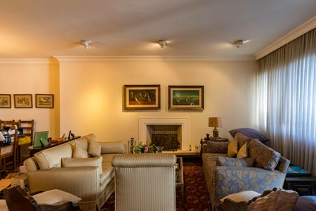 Apartamento à venda com 185m², 3 quartos e 3 vagas Apartamento à venda com 185m², 3 quartos e 3 vagasSala