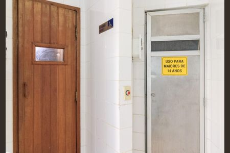 Apartamento à venda com 185m², 3 quartos e 3 vagas Apartamento à venda com 185m², 3 quartos e 3 vagasSauna