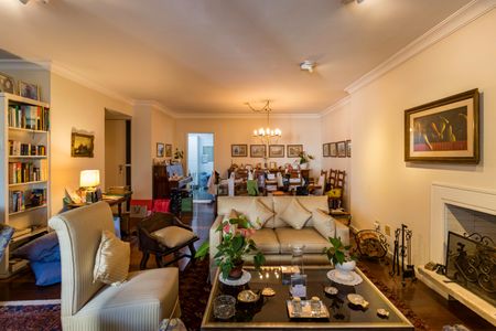 Apartamento à venda com 185m², 3 quartos e 3 vagas Apartamento à venda com 185m², 3 quartos e 3 vagasSala