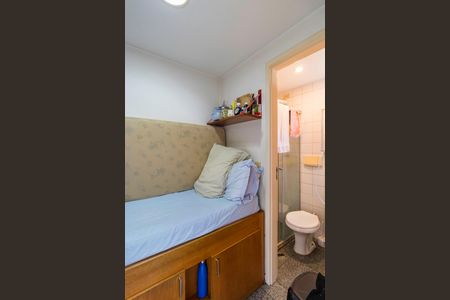 Apartamento à venda com 185m², 3 quartos e 3 vagas Apartamento à venda com 185m², 3 quartos e 3 vagasQuarto de Serviço