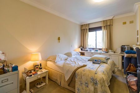 Apartamento à venda com 185m², 3 quartos e 3 vagas Apartamento à venda com 185m², 3 quartos e 3 vagasSuíte 3