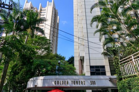 Apartamento à venda com 185m², 3 quartos e 3 vagas Apartamento à venda com 185m², 3 quartos e 3 vagasFachada