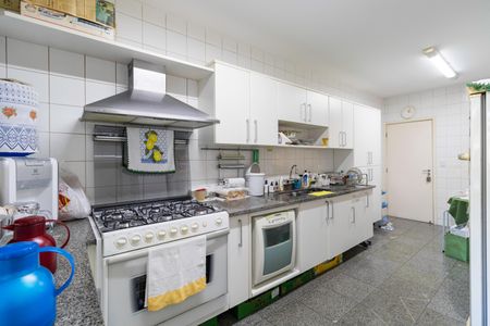 Apartamento à venda com 185m², 3 quartos e 3 vagas Apartamento à venda com 185m², 3 quartos e 3 vagasCozinha