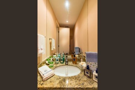 Apartamento à venda com 185m², 3 quartos e 3 vagas Apartamento à venda com 185m², 3 quartos e 3 vagasLavabo