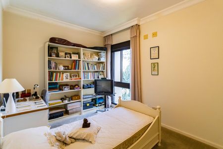 Apartamento à venda com 185m², 3 quartos e 3 vagas Apartamento à venda com 185m², 3 quartos e 3 vagasSuíte 1