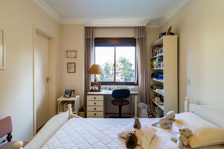 Apartamento à venda com 185m², 3 quartos e 3 vagas Apartamento à venda com 185m², 3 quartos e 3 vagasSuíte 2