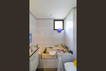 Apartamento à venda com 185m², 3 quartos e 3 vagas Apartamento à venda com 185m², 3 quartos e 3 vagasBanheiro da Suíte 3