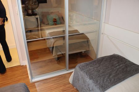 Quarto 1 de apartamento para alugar com 2 quartos, 48m² em Jardim Pioneira, Cotia