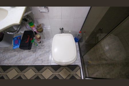 Casa à venda com 175m², 2 quartos e 2 vagas Casa à venda com 175m², 2 quartos e 2 vagasBanheiro